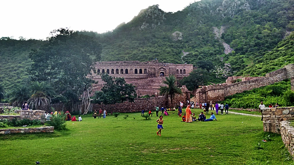 A day trip to Bhangarh Fort