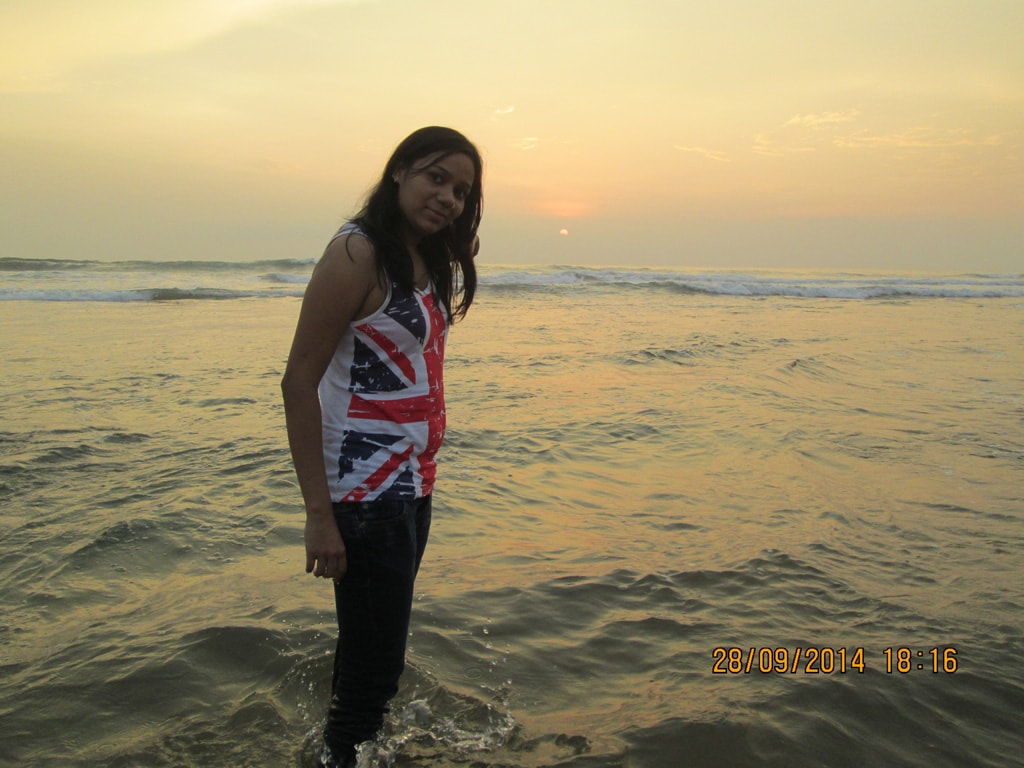 Shweta at Anjuna beach