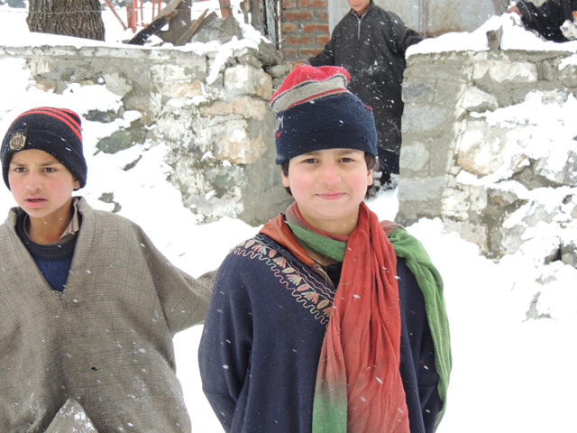 Child in Sonmarg