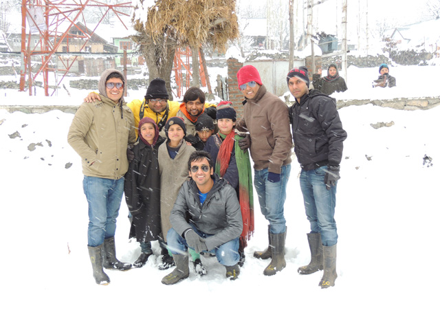 All of us with children in Sonmarg
