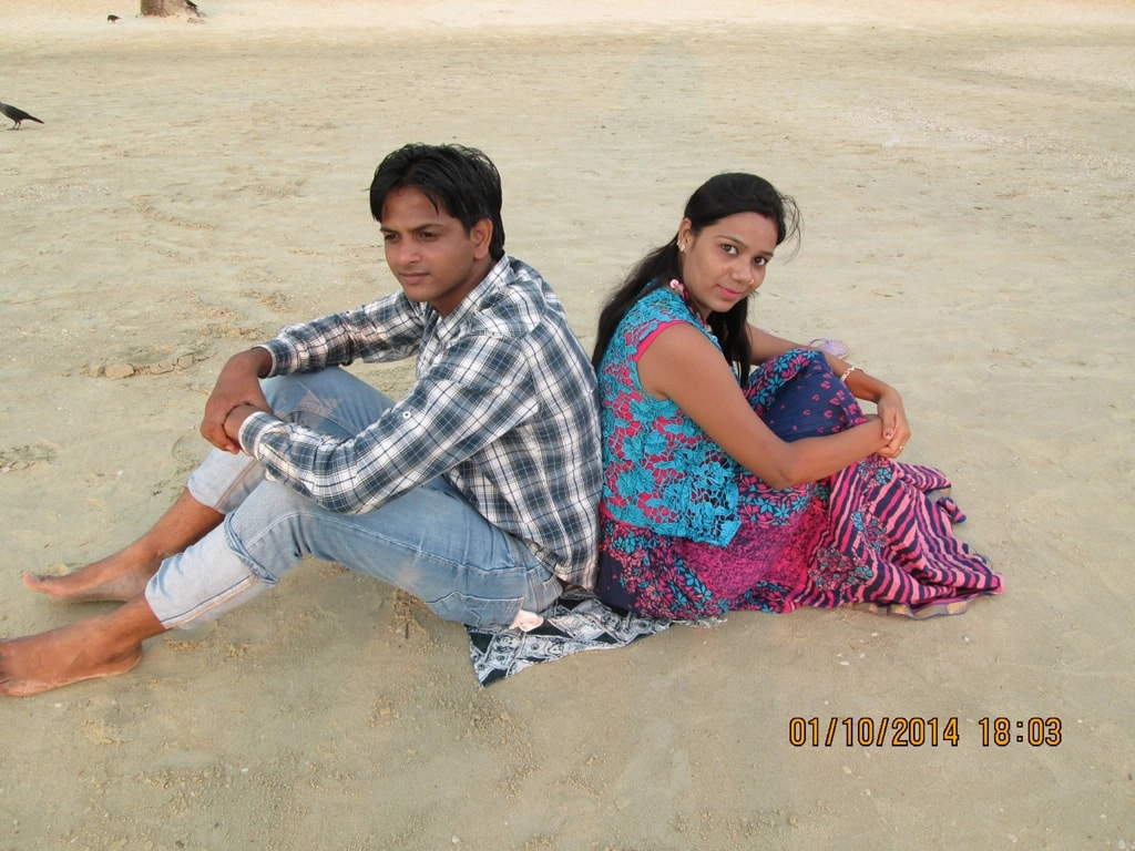Mudit and Shweta at Colva beach