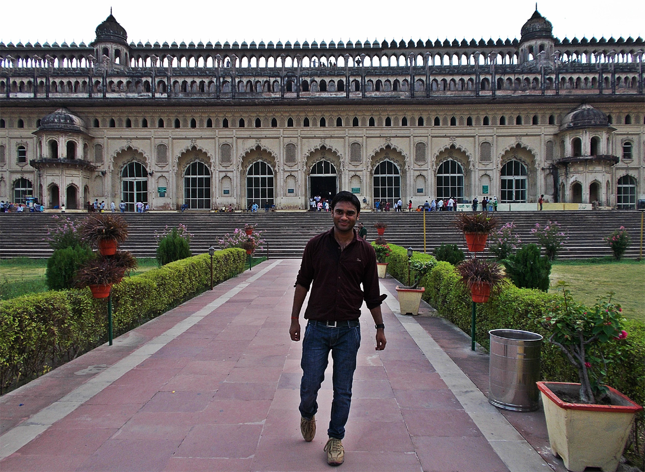 me in front of Imambada
