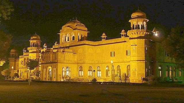lalgarh palace