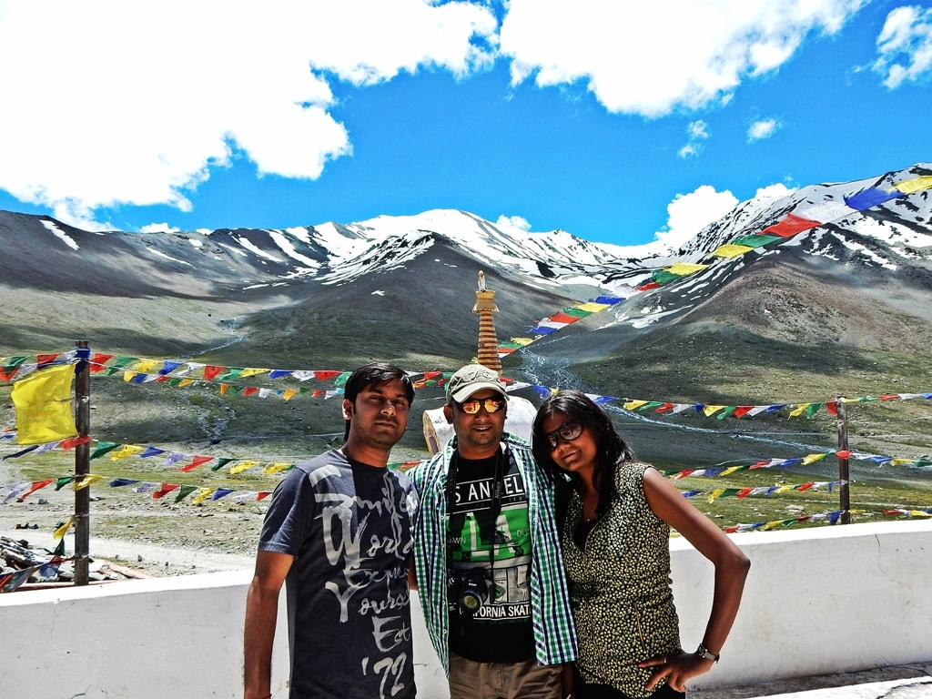 Vivek, Amby and Ruchika at Kunzum Pass